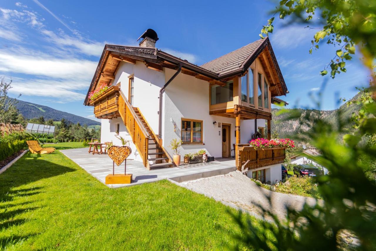 Apartment Dolomites Nest San Martino in Badia Luaran gambar